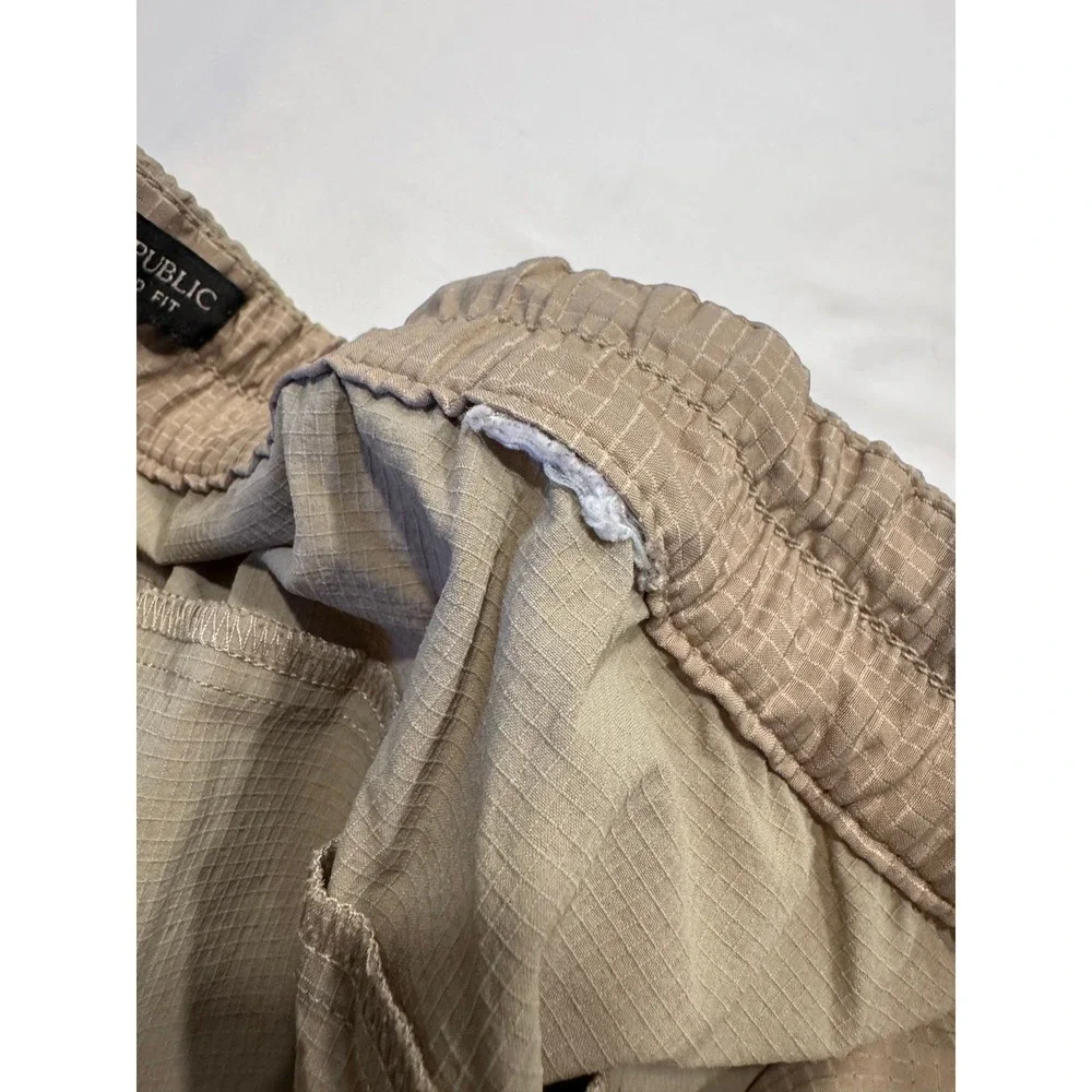 Banana Republic‎ Relaxed Tapered Fit Pants Size XL Khaki Mid Rise Drawcord Hem